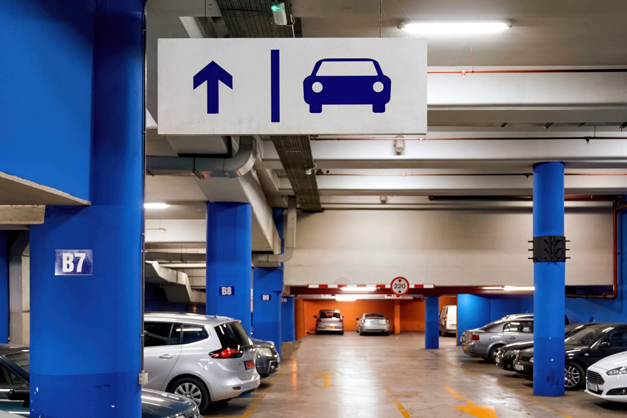 WHY CHOOSE EASY PARKING LTD FOR GATWICK AIRPORT PARKING SERVICES?